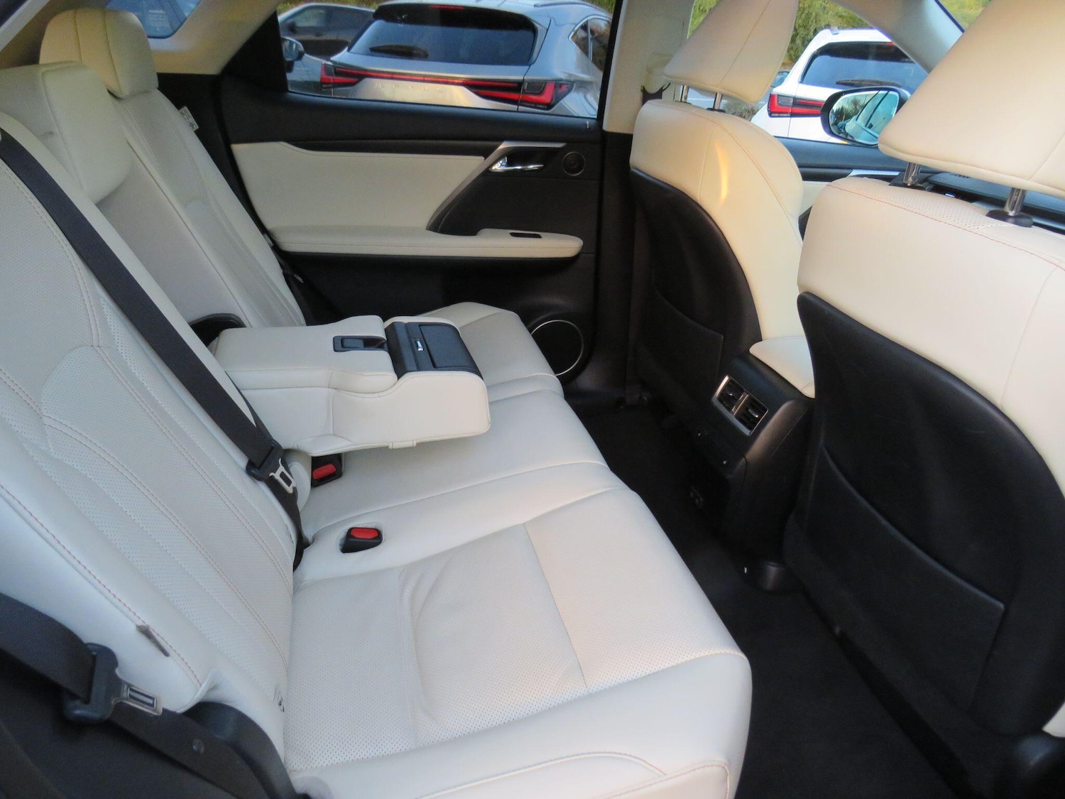 Used Lexus RX 2022 for sale - 76702375: Photo 18