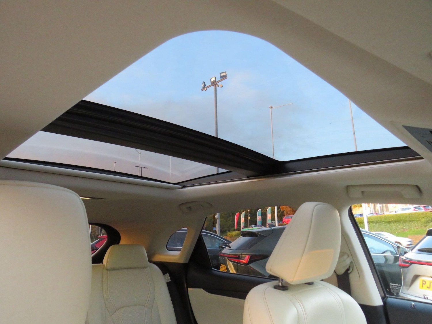 Used Lexus RX 2022 for sale - 76702375: Photo 26