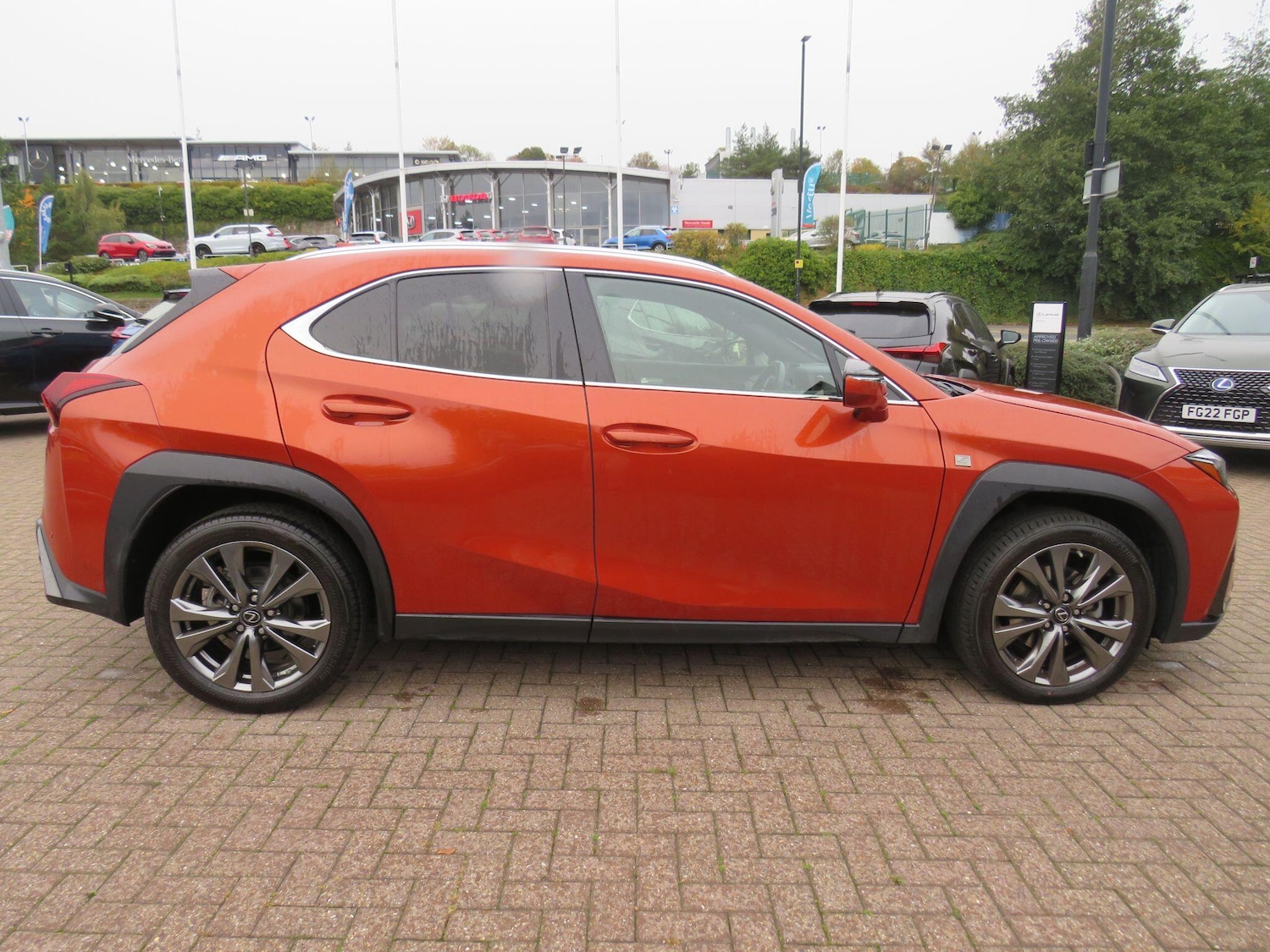 Used Lexus UX 2022 for sale - 76336642: Photo 2