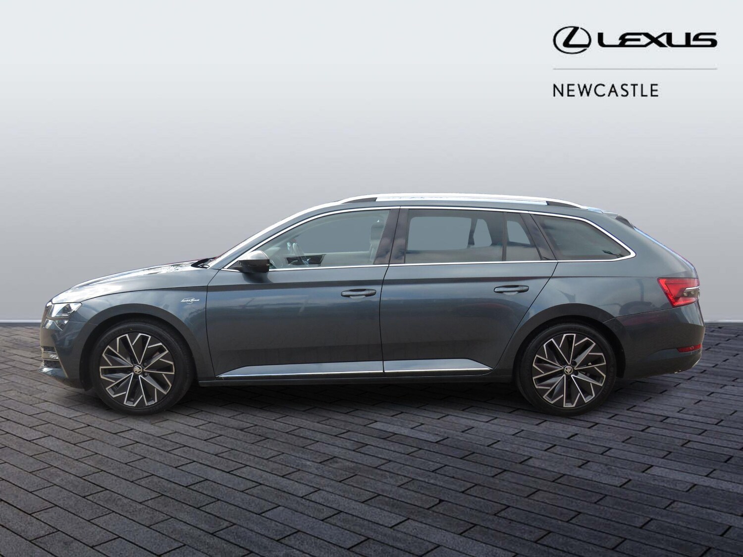 Used Skoda Superb 2022 for sale - 78072436: Photo 8