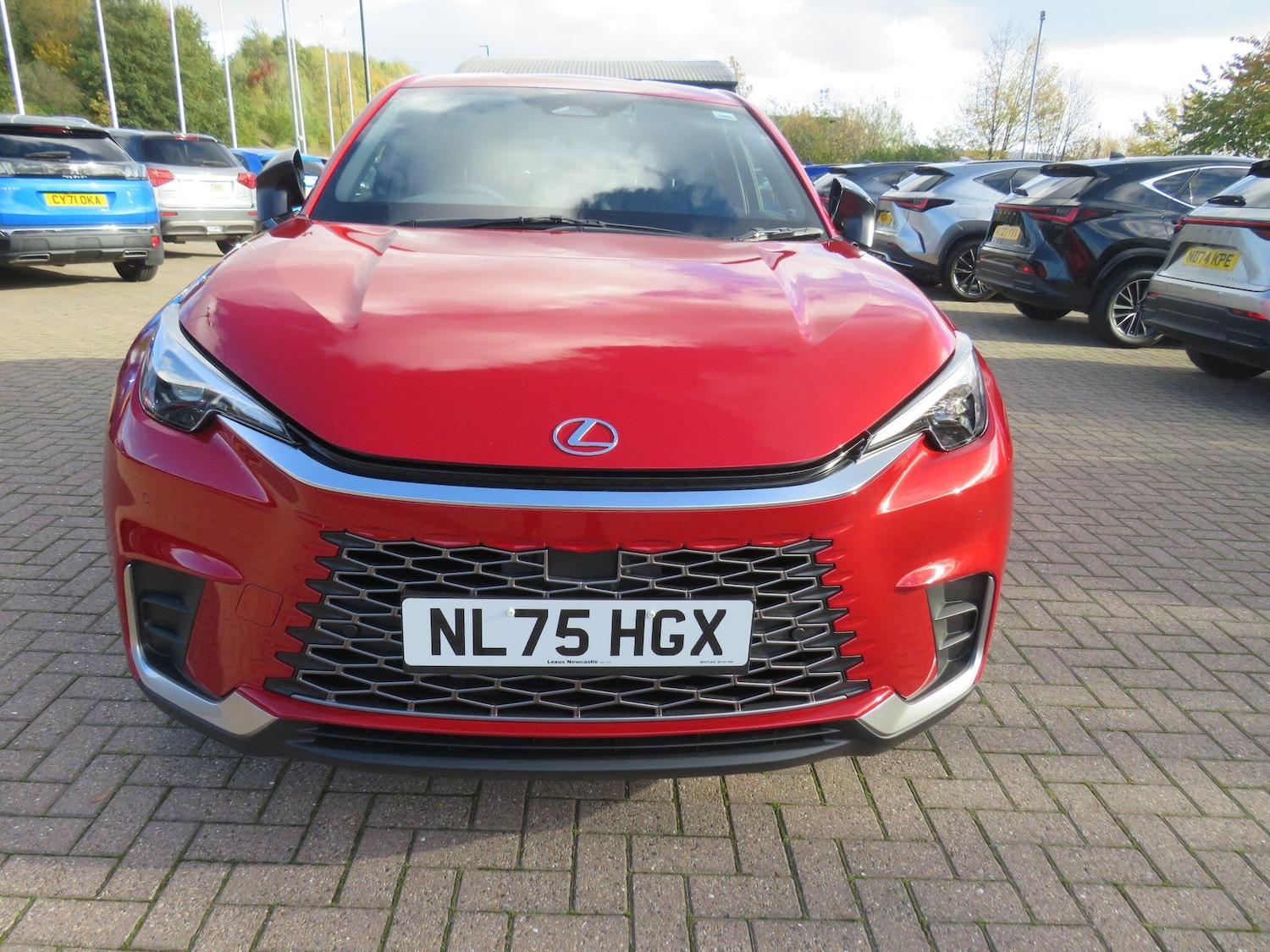 Used Lexus LBX 2025 for sale - 76440483: Photo 2