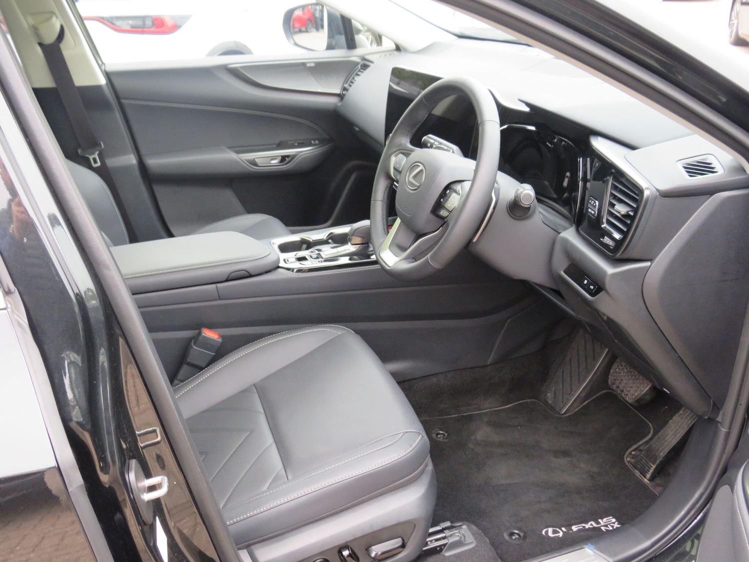 Used Lexus NX 2025 for sale - 76314948: Photo 17
