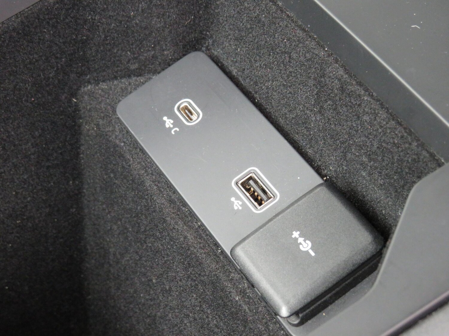 Used Land Rover Discovery Sport for sale - 77658849: Photo 23