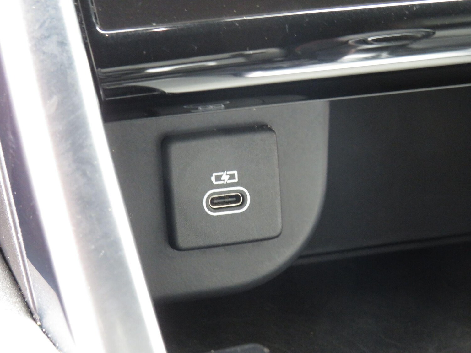 Used Land Rover Discovery Sport for sale - 77658849: Photo 24