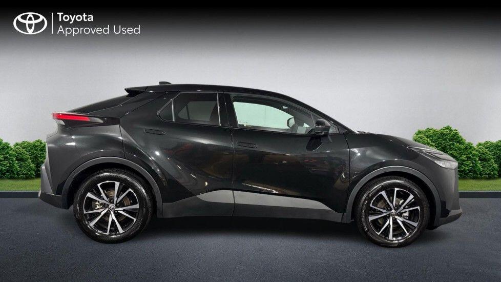 Used Toyota C-HR 2025 for sale - 77468443: Photo 2