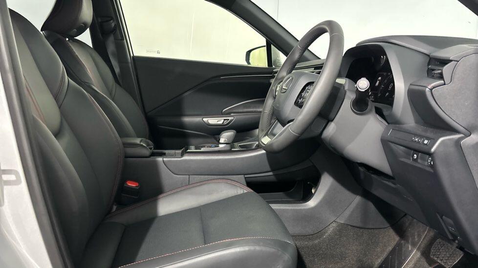 Used Lexus LBX 2025 for sale - 77215565: Photo 13