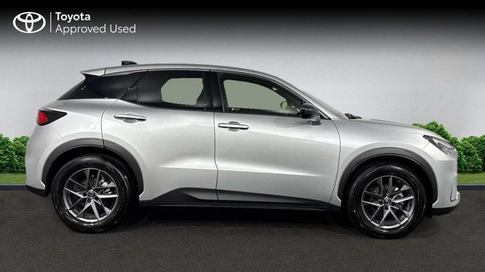 Used Lexus LBX 2025 for sale - 77215565: Photo 2