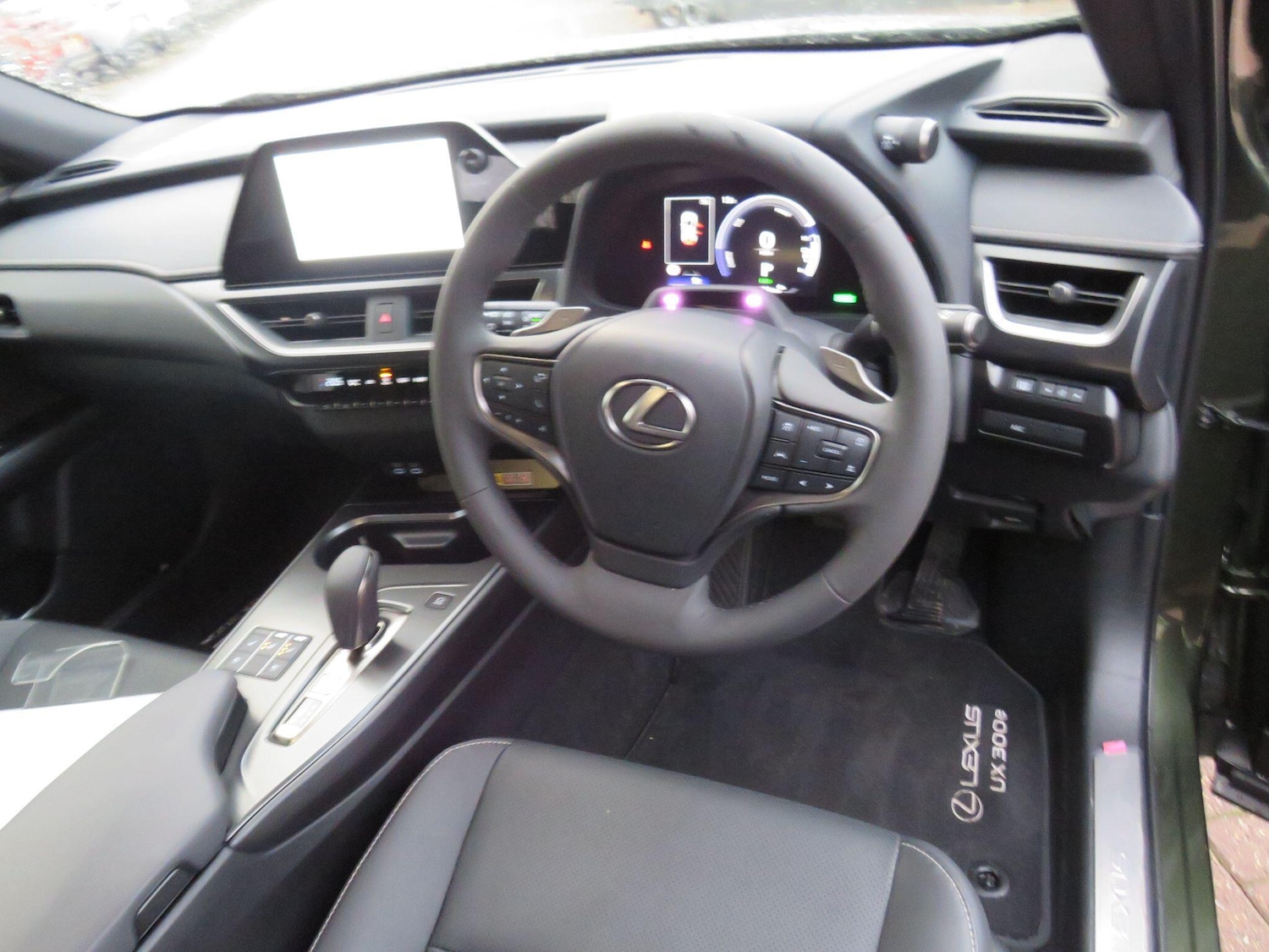 Used Lexus UX 2025 for sale - 76886144: Photo 12