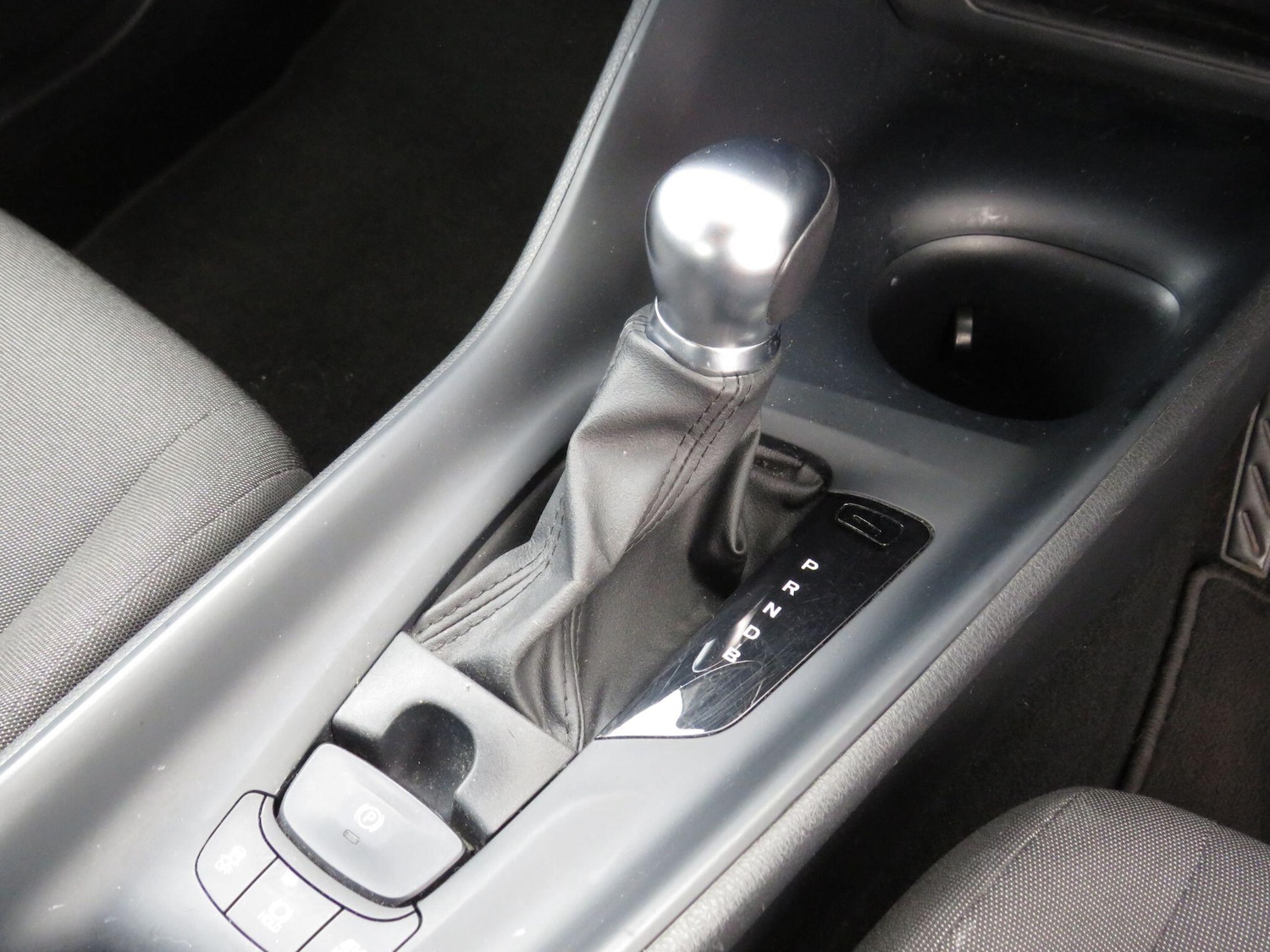 Used Toyota C-HR for sale - 78072218: Photo 18