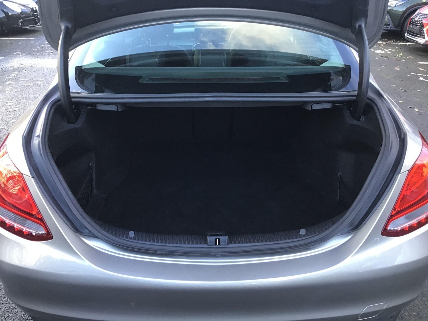 Used Mercedes-Benz C Class 2018 for sale - 76657203: Photo 12