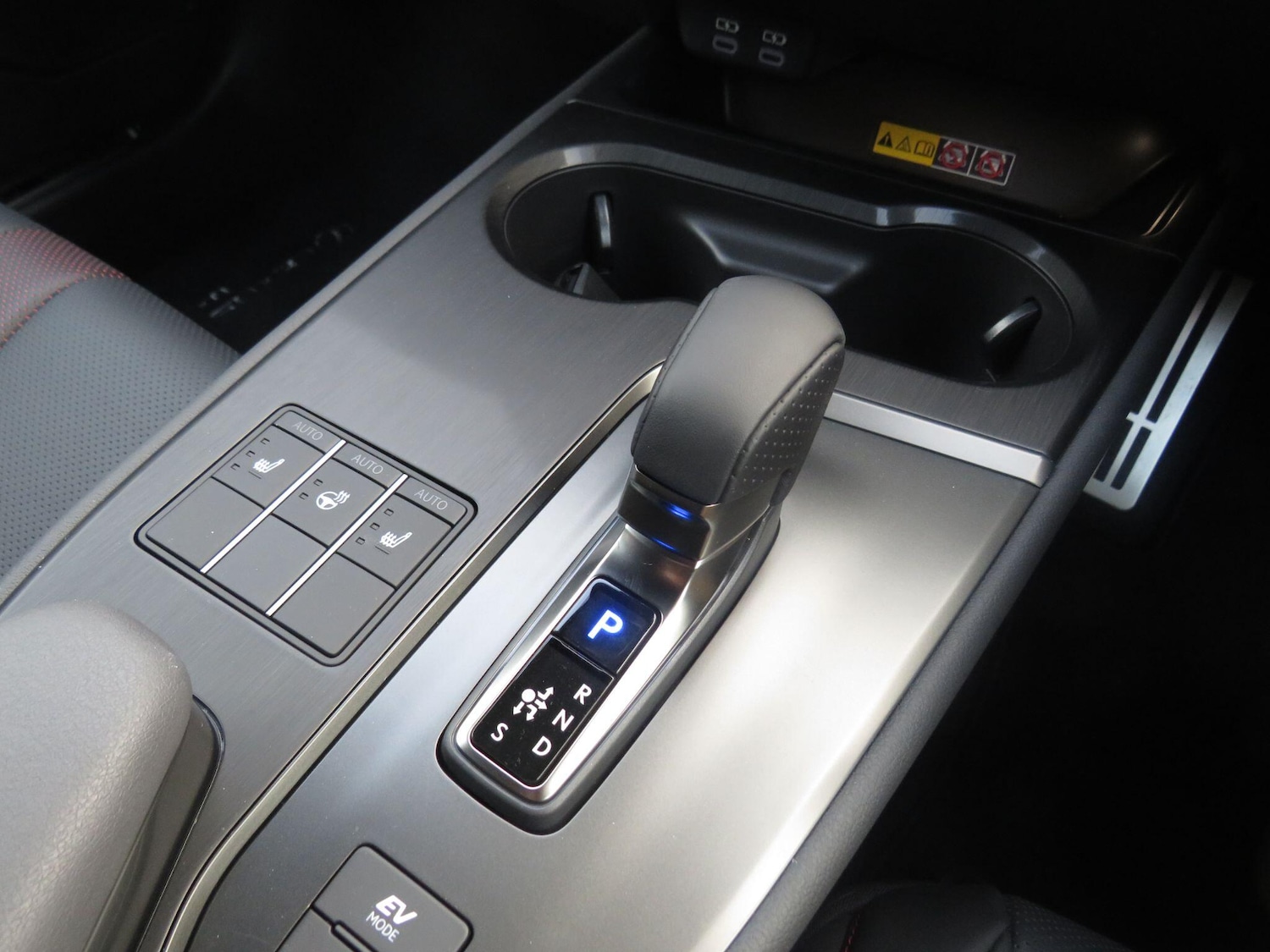 Used Lexus UX for sale - 77016240: Photo 18