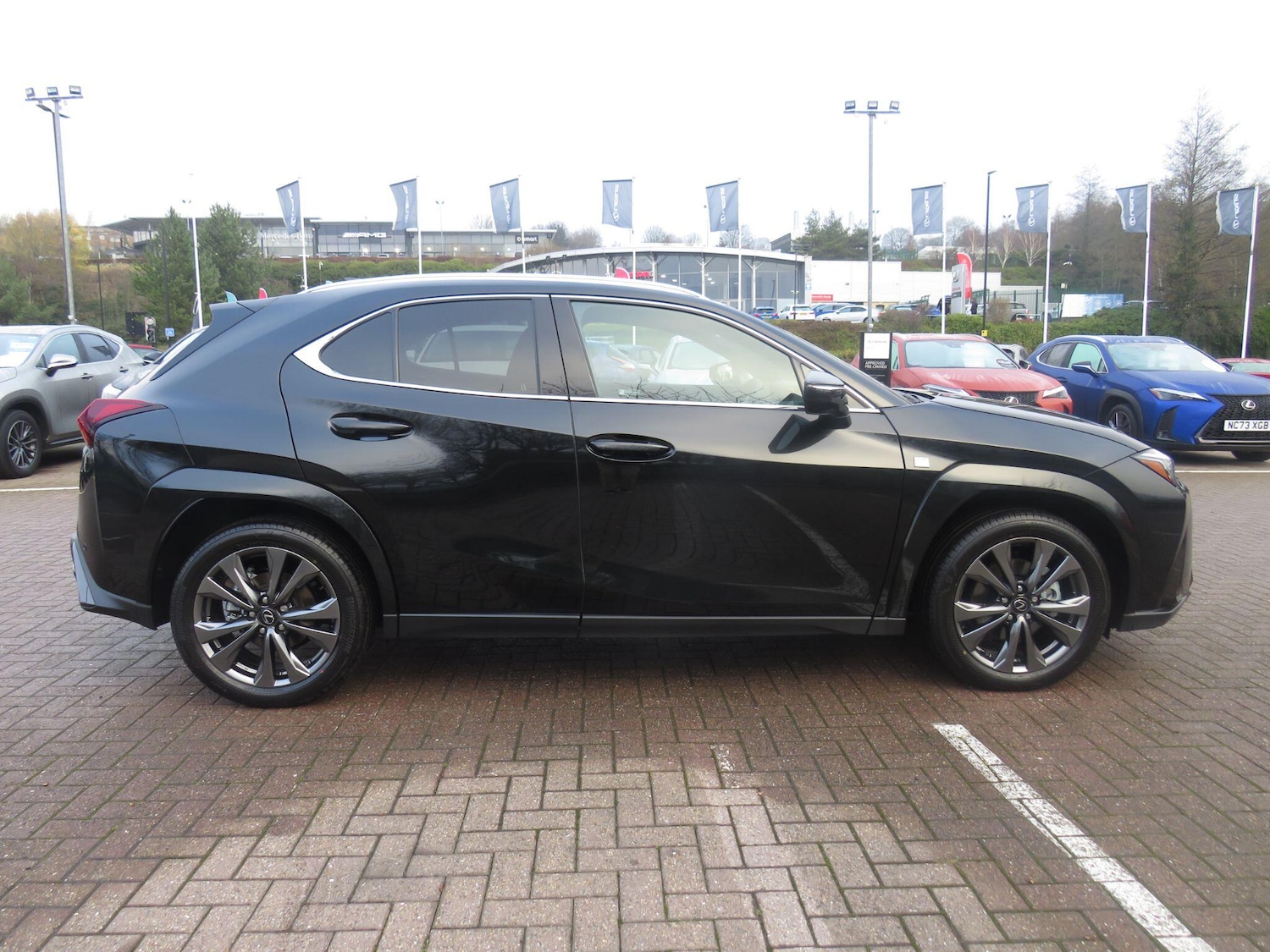 Used Lexus UX for sale - 77016240: Photo 2