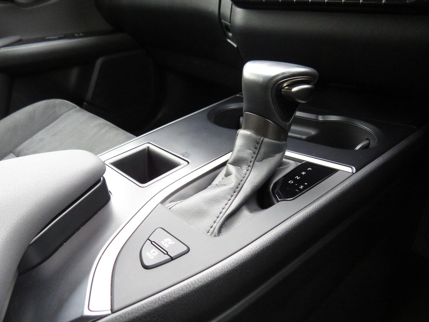 Used Lexus UX for sale - 77624938: Photo 18