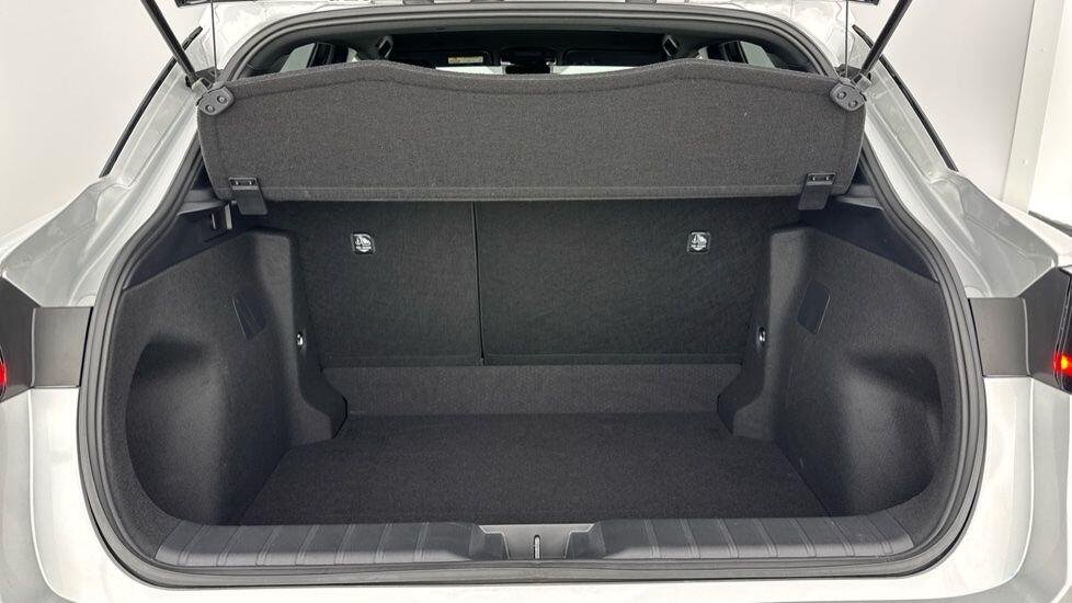 Used Lexus LBX 2024 for sale - 77839882: Photo 12