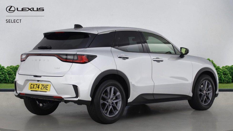 Used Lexus LBX 2024 for sale - 77839882: Photo 5