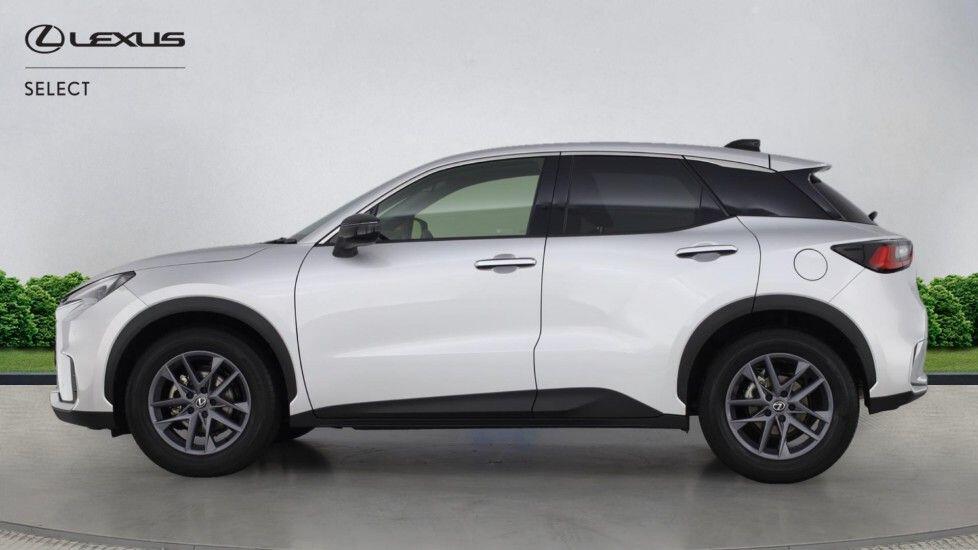 Used Lexus LBX 2024 for sale - 77839882: Photo 8