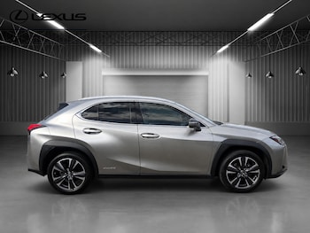 Used Lexus UX 2021 for sale - 79496736: Photo