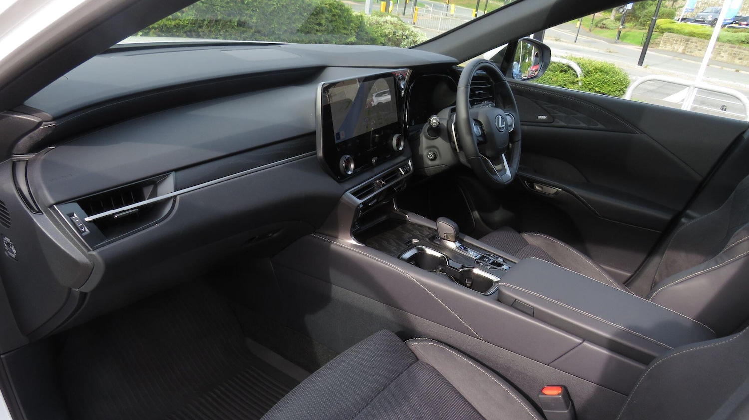 Used Lexus RX 2025 for sale - 76832832: Photo 14