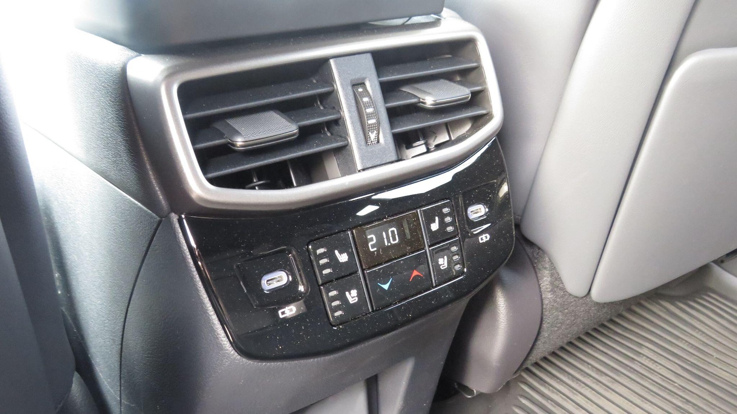 Used Lexus RX 2025 for sale - 76832832: Photo 26