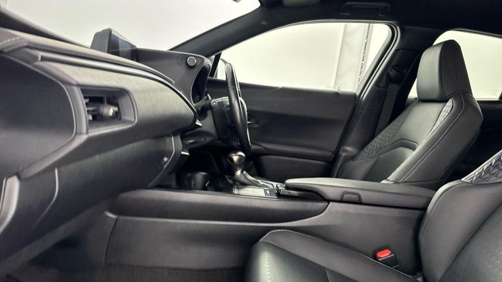 Used Lexus UX 2021 for sale - 76174887: Photo 14