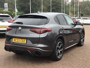 Used Alfa Romeo Stelvio 2022 for sale - 75635368: Photo