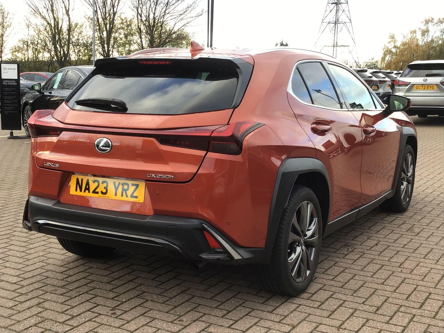 Used Lexus UX 2023 for sale - 76657125: Photo 5