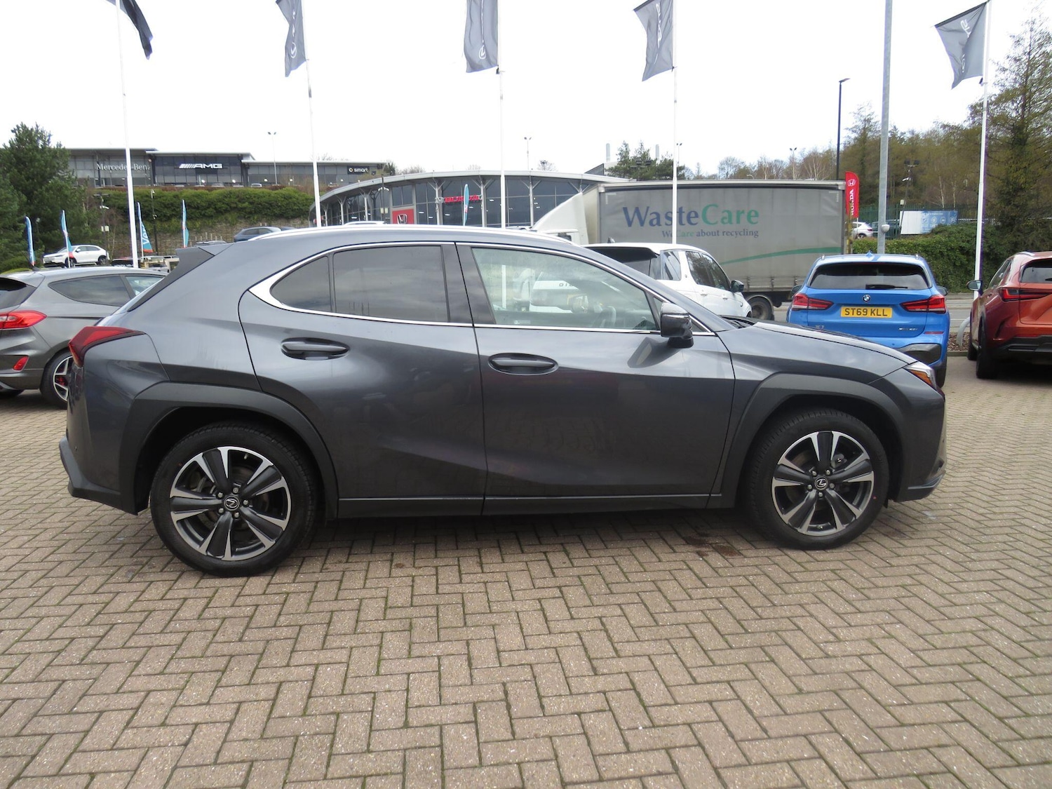 Used Lexus UX 2024 for sale - 78072706: Photo 2
