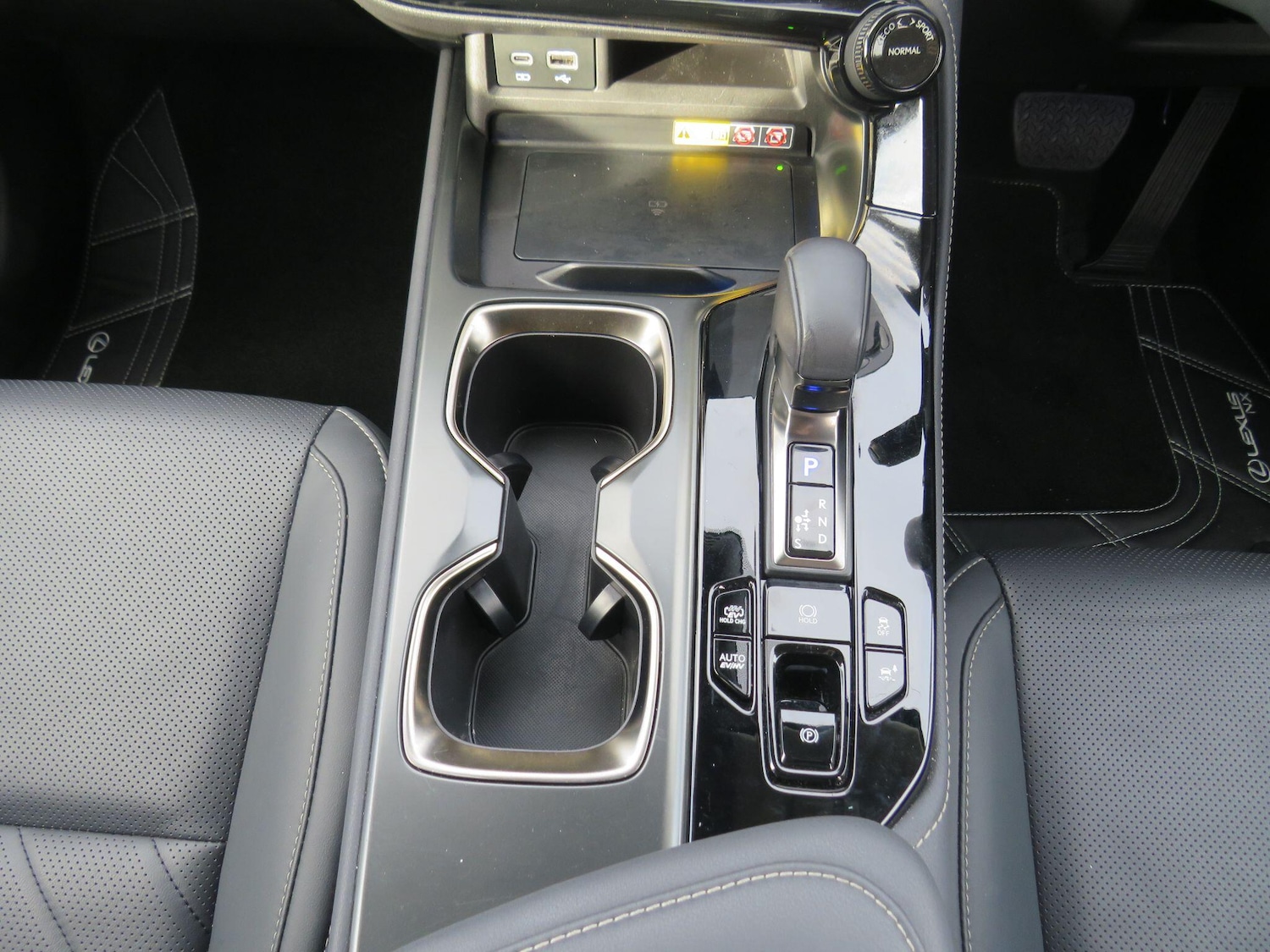 Used Lexus NX 2024 for sale - 76318078: Photo 11