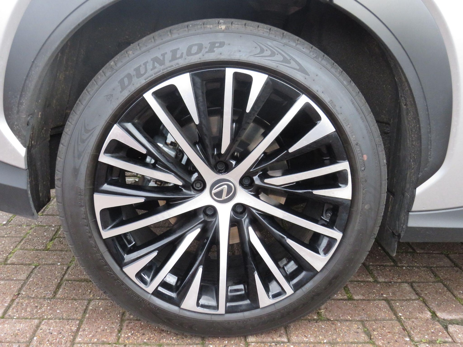 Used Lexus RZ 2025 for sale - 76935858: Photo 11