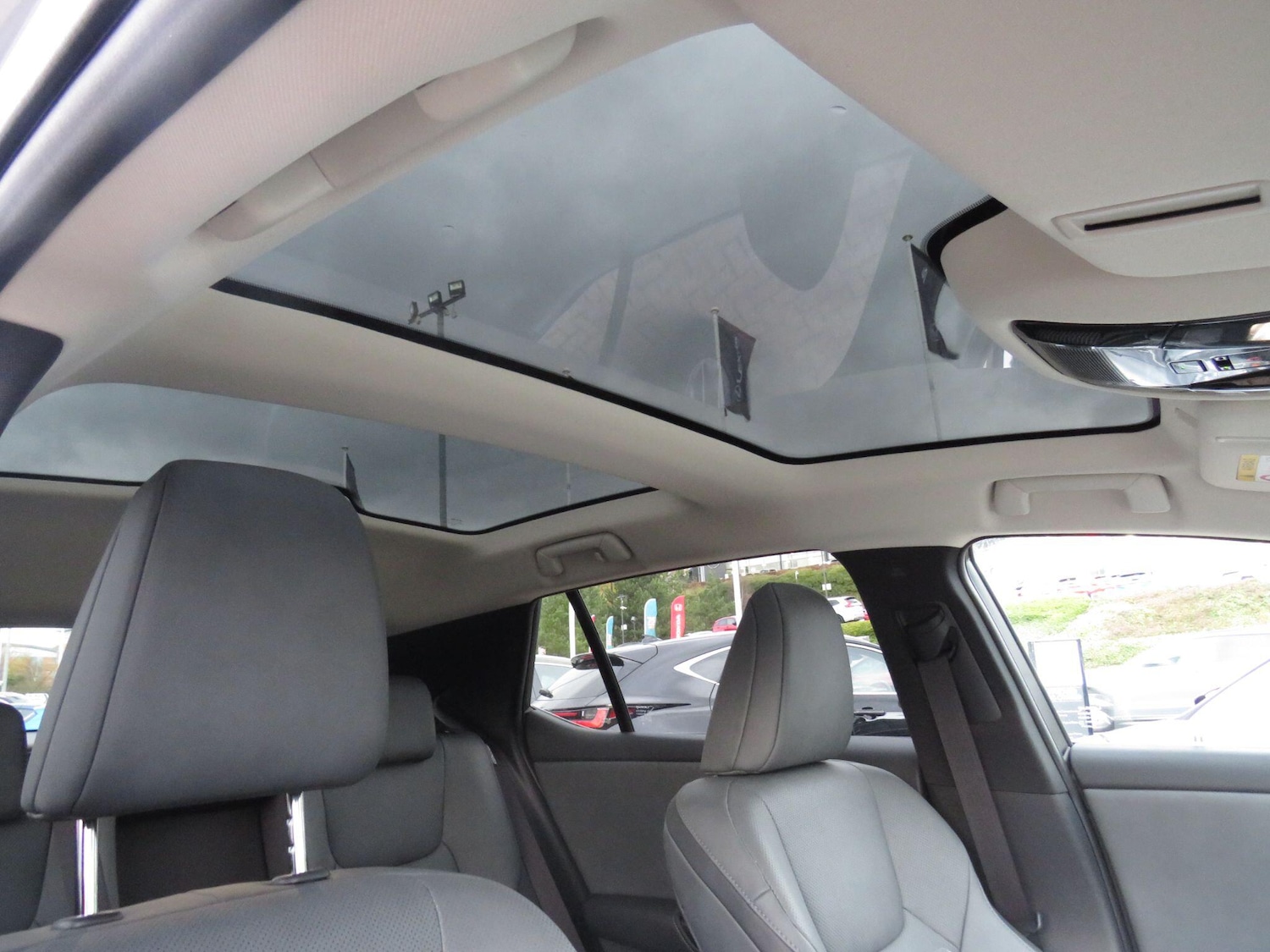 Used Lexus RZ 2025 for sale - 76935858: Photo 23