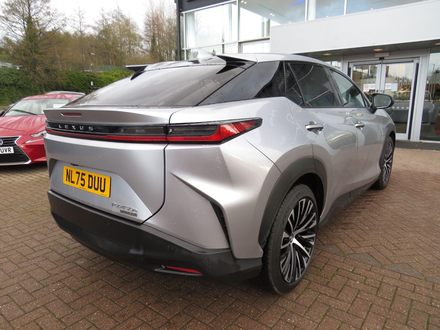 Used Lexus RZ 2025 for sale - 76935858: Photo 5