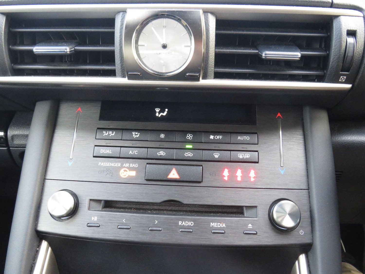 Used Lexus IS 2018 for sale - 76936059: Photo 25