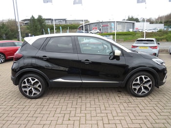 Used Renault Captur 2019 for sale - 77709880: Photo