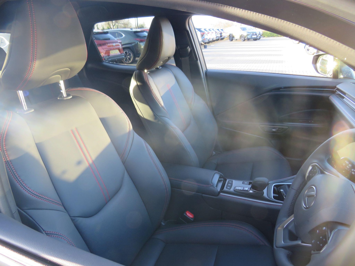 Used Lexus LBX 2025 for sale - 76886142: Photo 14