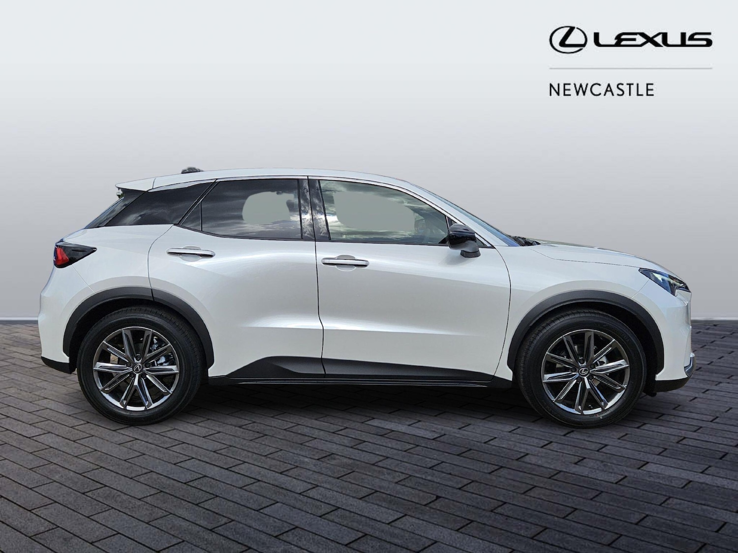 Used Lexus LBX 2026 for sale - 78058524: Photo 2