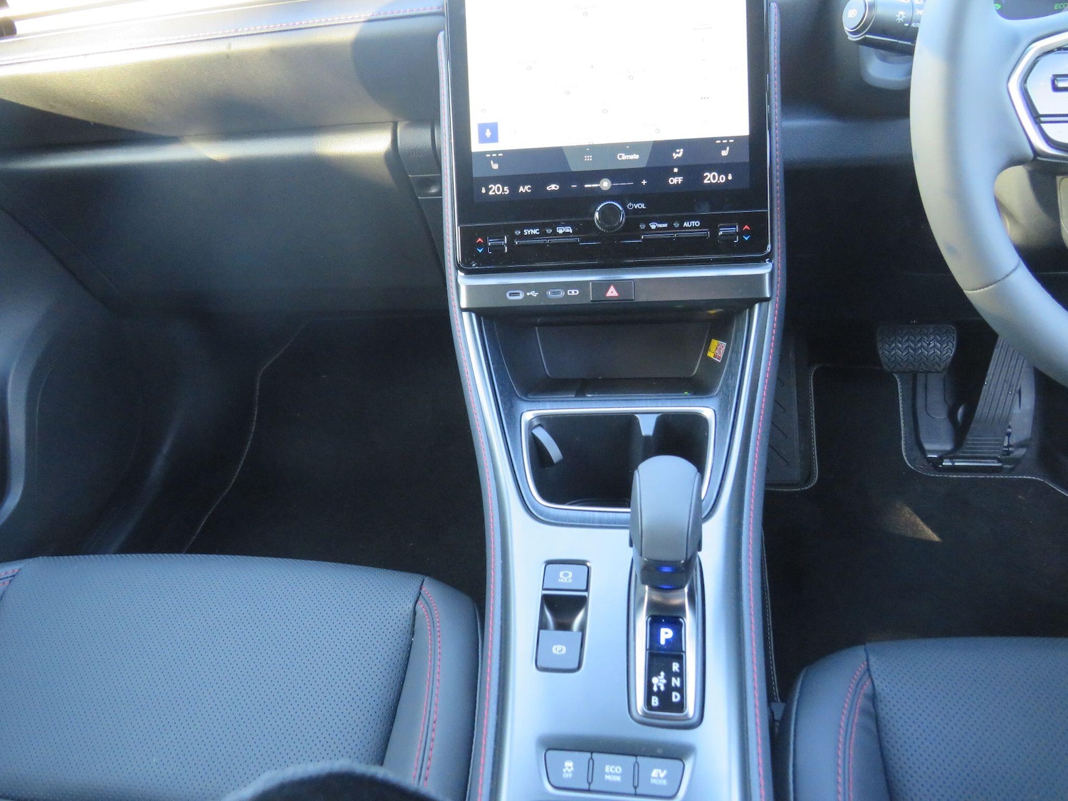 Used Lexus LBX 2025 for sale - 76259555: Photo 9