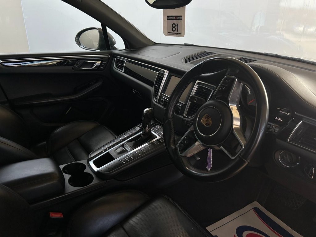Used Porsche Macan 2016 for sale - 76345482: Photo 11