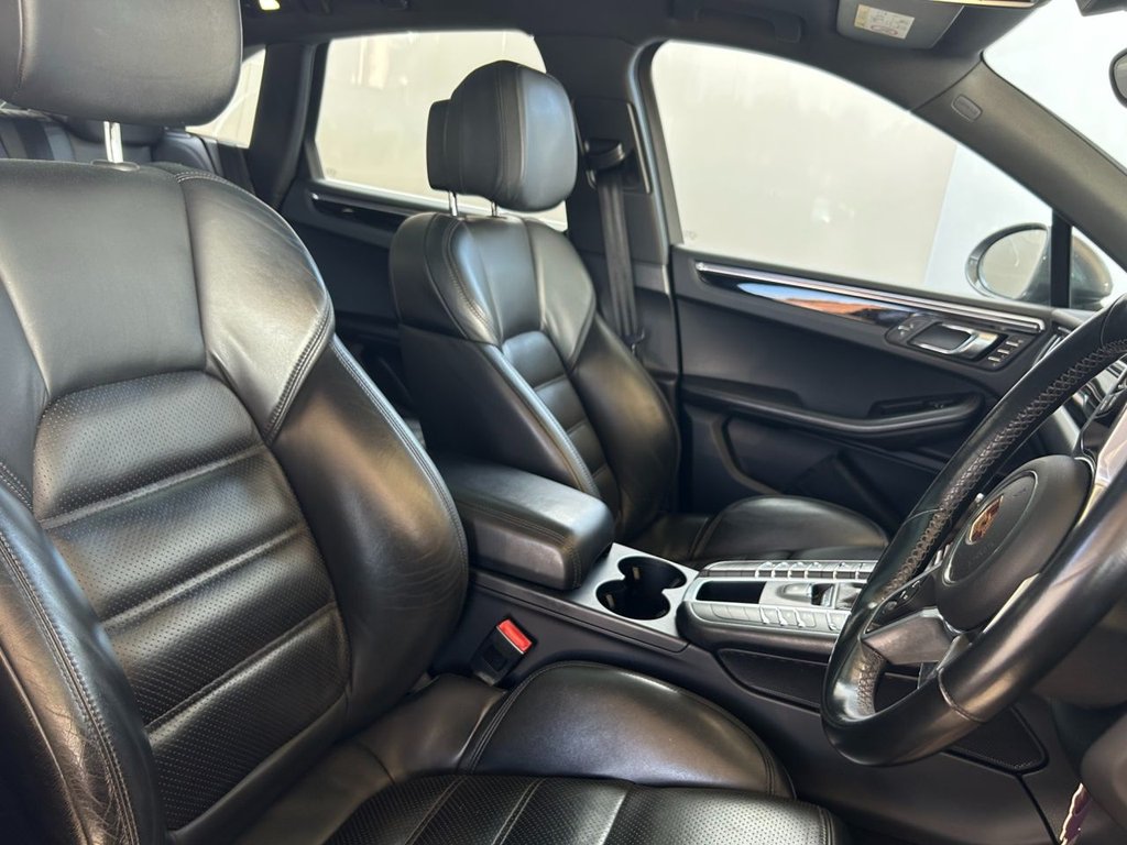 Used Porsche Macan 2016 for sale - 76345482: Photo 13