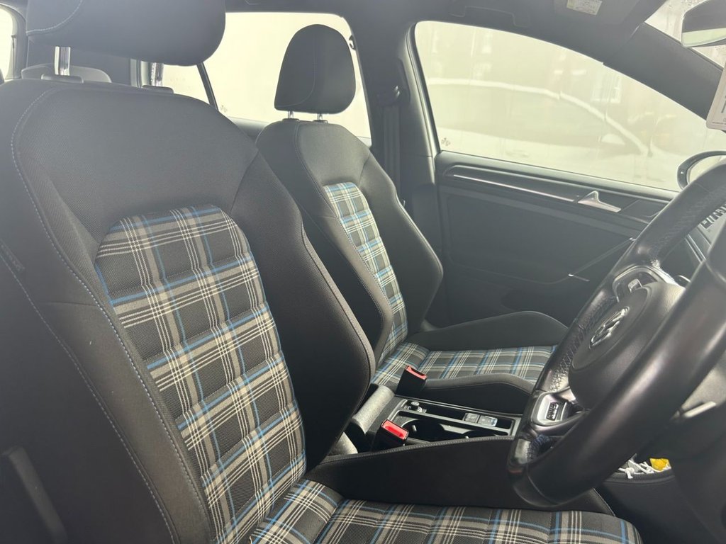 Used Volkswagen Golf 2018 for sale - 76106143: Photo 11