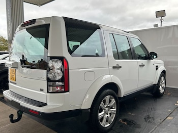 Used Land Rover Discovery 2015 for sale - 76642259: Photo