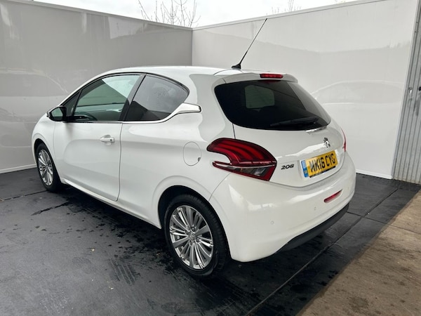 Used Peugeot 208 2016 for sale - 76236022: Photo 8