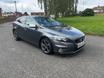 Used Volvo V40 2014 for sale - 75585821: Photo