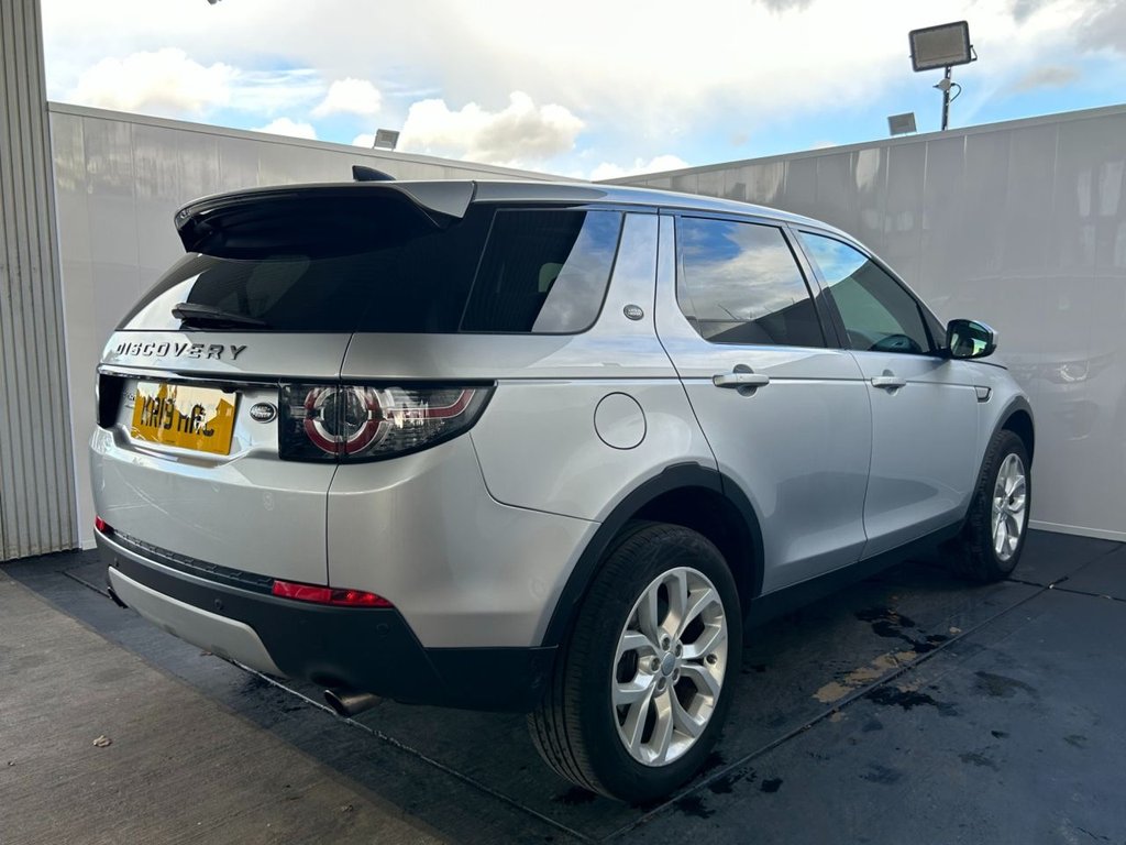 Used Land Rover Discovery Sport 2019 for sale - 76345870: Photo 4
