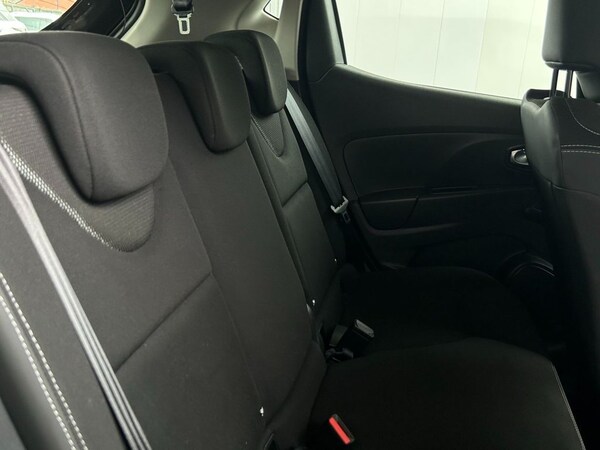 Used Renault Clio 2016 for sale - 76256764: Photo 11