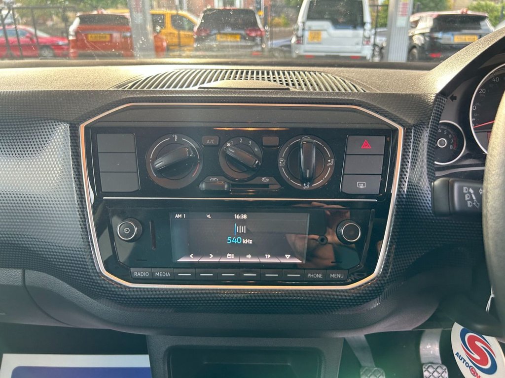 Used Volkswagen up! 2017 for sale - 76147910: Photo 12