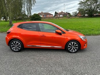 Used Renault Clio 2019 for sale - 75444729: Photo