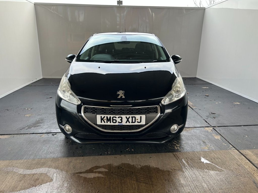 Used Peugeot 208 2013 for sale - 76698736: Photo 2