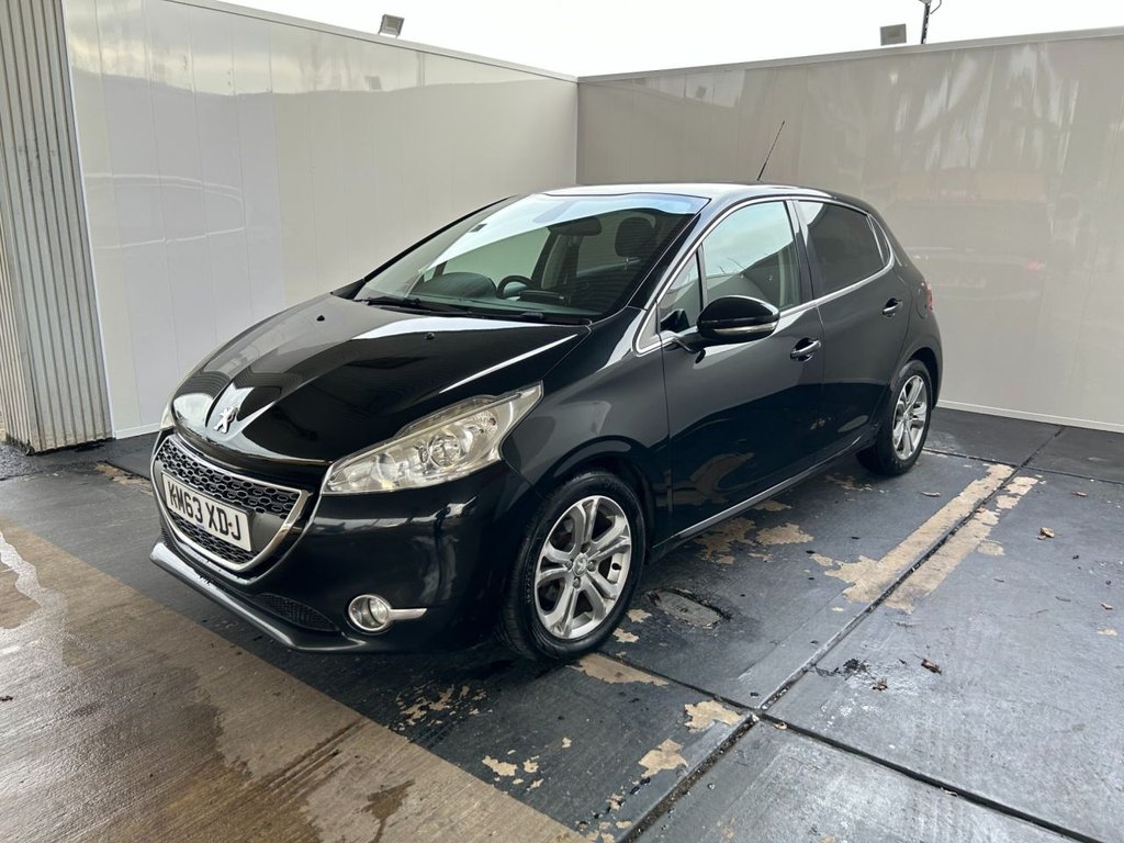 Used Peugeot 208 2013 for sale - 76698736: Photo 3