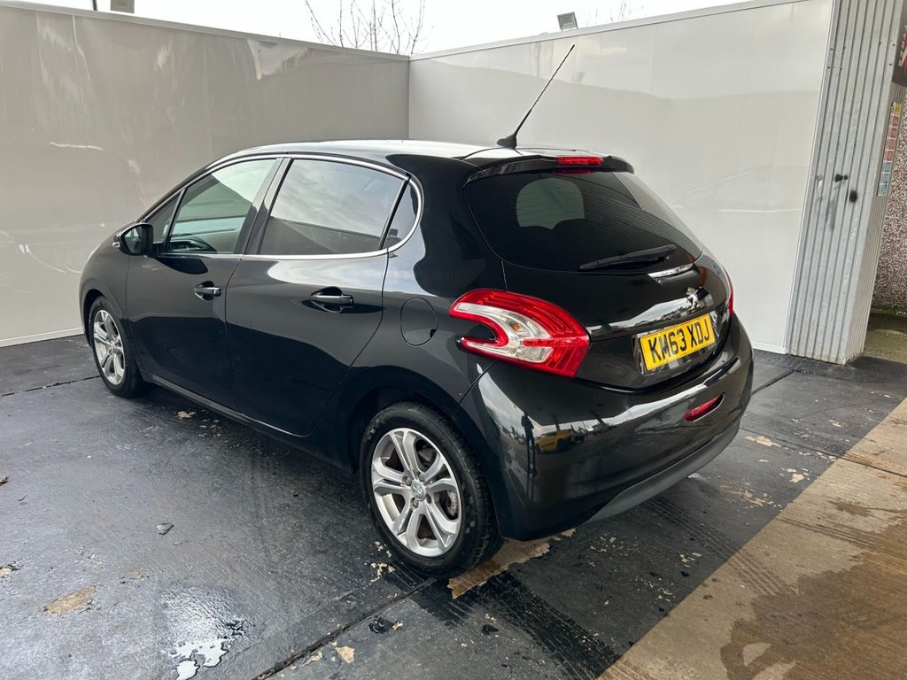 Used Peugeot 208 2013 for sale - 76698736: Photo 5