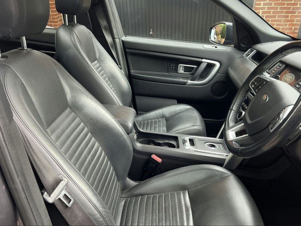 Used Land Rover Discovery Sport 2016 for sale - 76345858: Photo 3